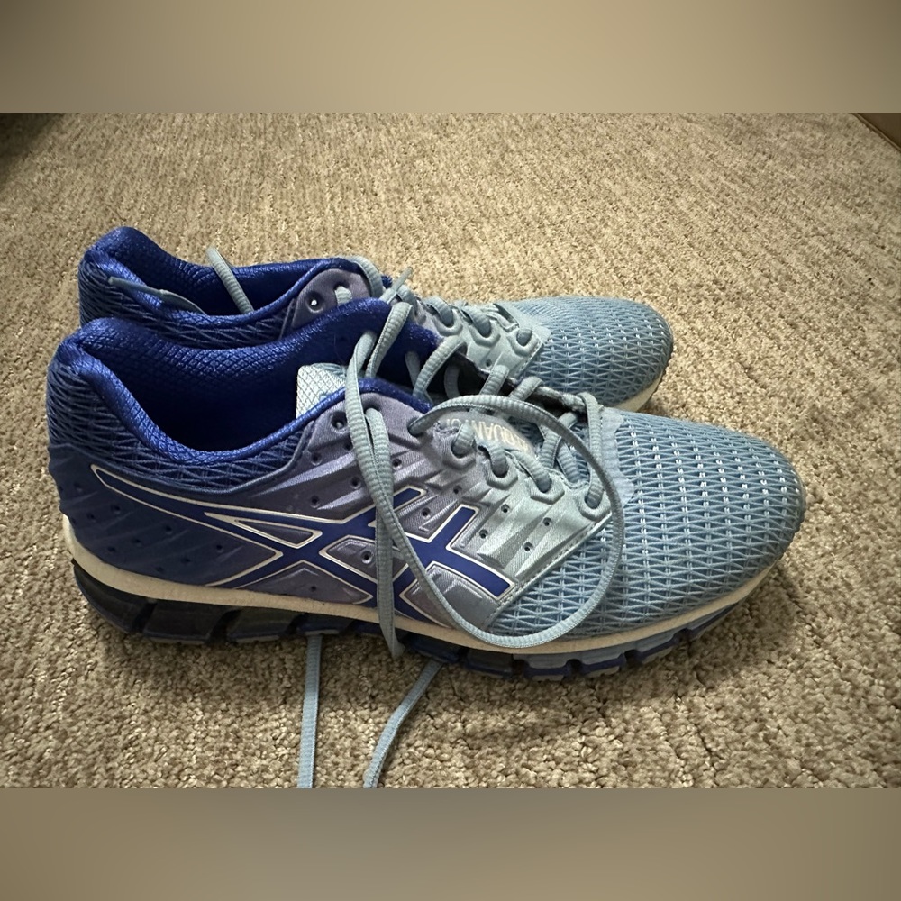 ASICS women’s T6g7n Gel Quantum 180 Blue Sneakers size 9